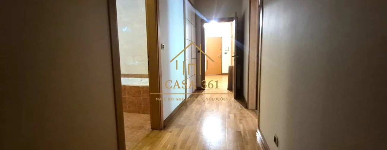 Apartamento T2 para Venda em Vila Franca de Xira Foto 14