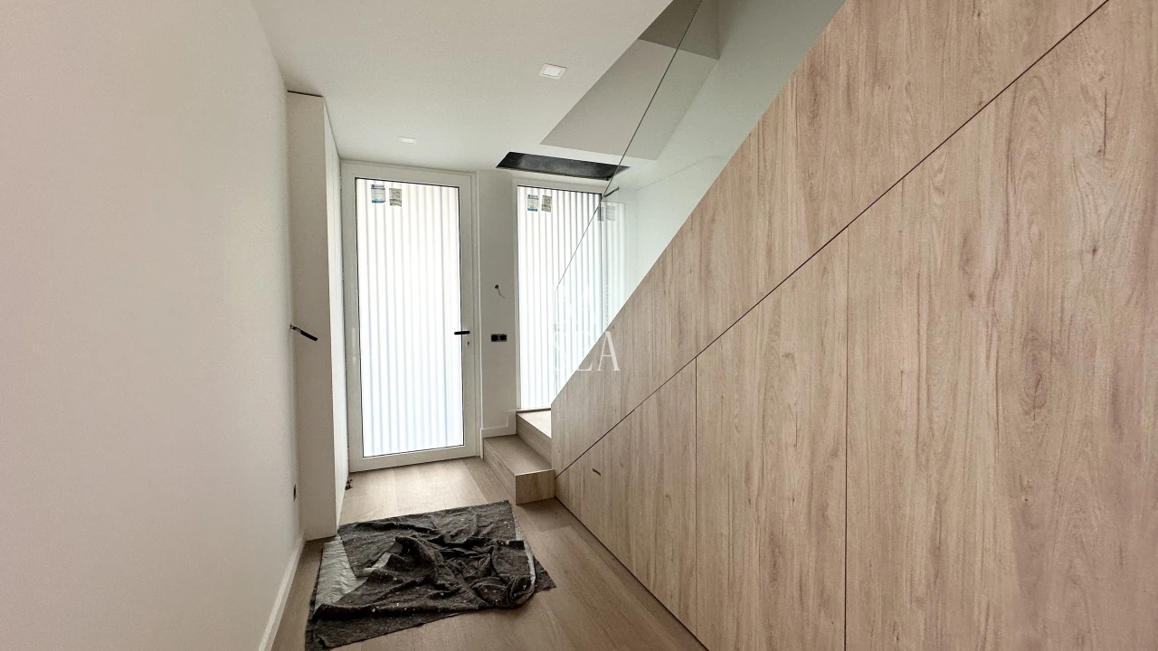 Moradia T3 para Venda em Lanhoso Foto 4