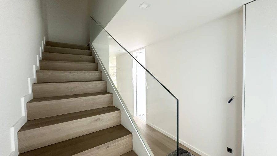 Moradia T3 para Venda em Lanhoso Foto 11