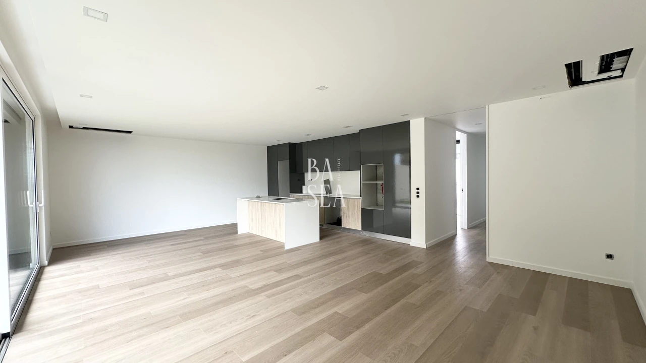 Moradia T3 para Venda em Lanhoso Foto 2