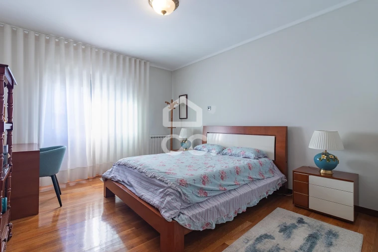 Moradia T5 para Venda em Aldoar, Foz do Douro e Nevogilde Foto 19