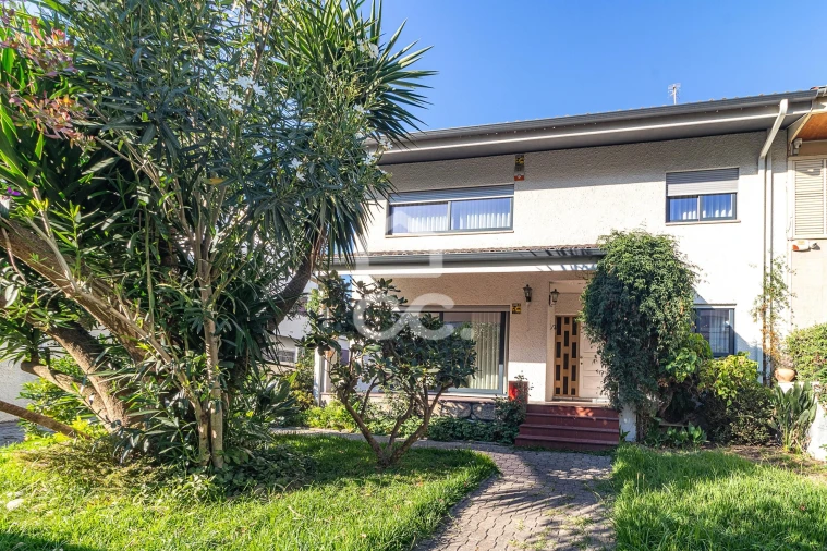 Moradia T5 para Venda em Aldoar, Foz do Douro e Nevogilde