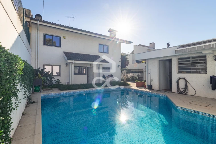 Moradia T5 para Venda em Aldoar, Foz do Douro e Nevogilde Foto 6