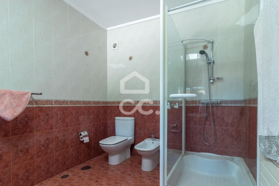 Moradia T5 para Venda em Aldoar, Foz do Douro e Nevogilde Foto 13