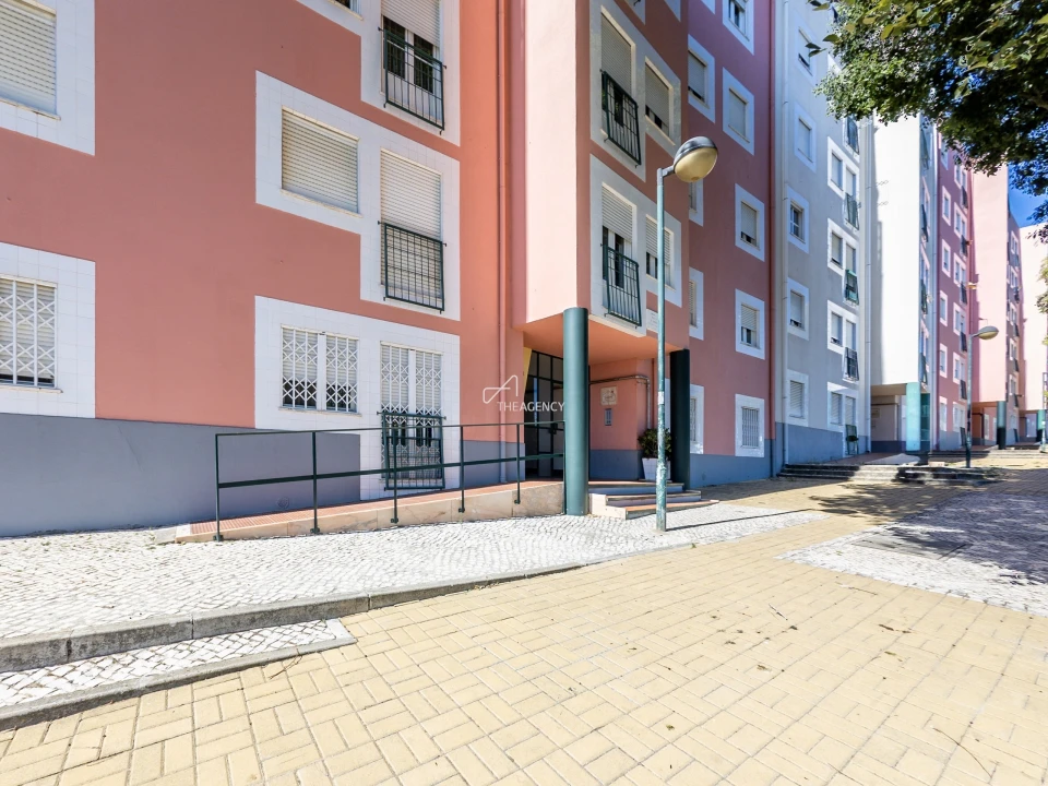 Apartamento T2 para Venda em Marvila Foto 21