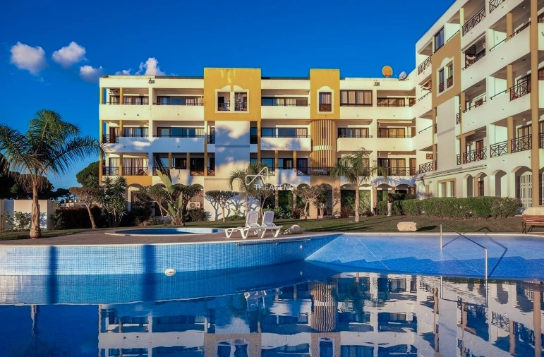 Apartamento T1 para Venda em Quarteira Foto 27