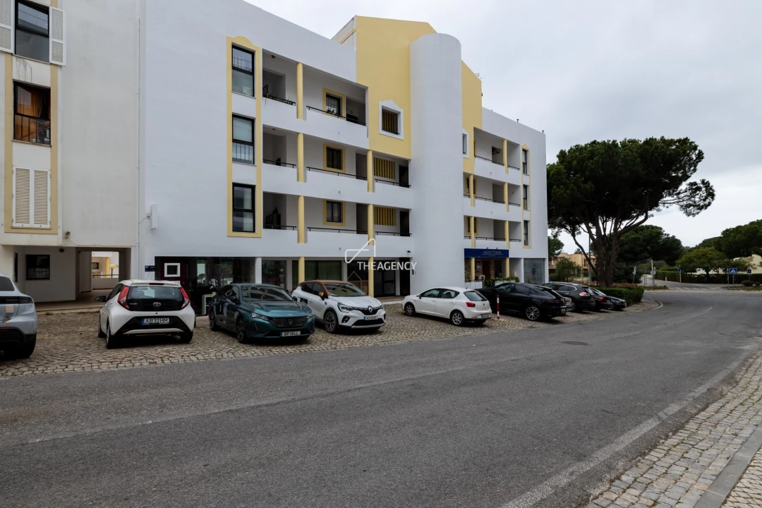 Apartamento T1 para Venda em Quarteira Foto 19