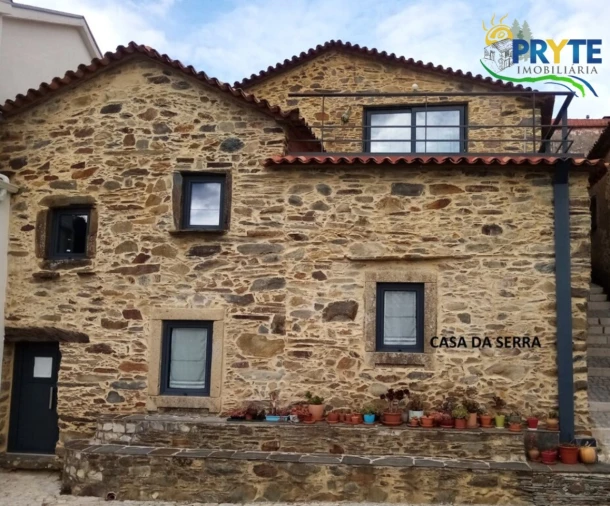 Moradia T2 para Venda em Castanheira de Pêra e Coentral Foto 3