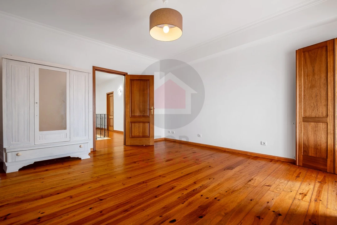 Moradia T5 para Venda em Nadadouro Foto 32