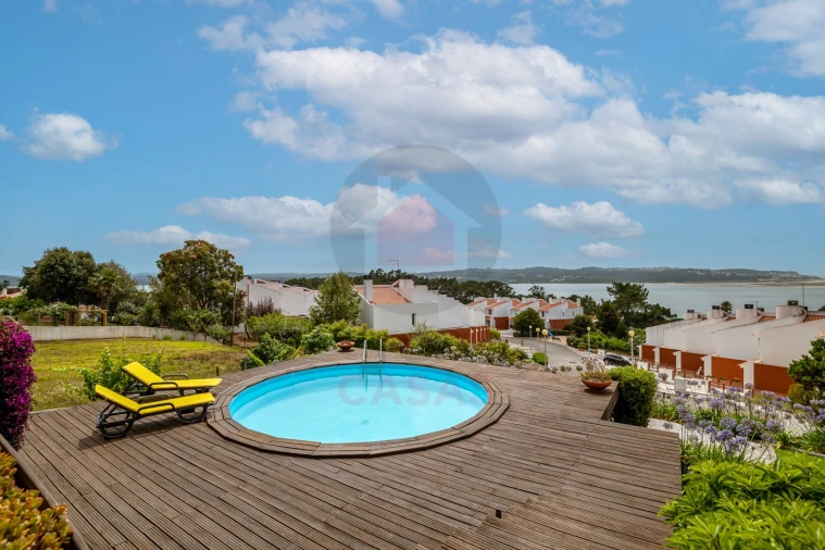 Moradia T5 para Venda em Nadadouro Foto 4