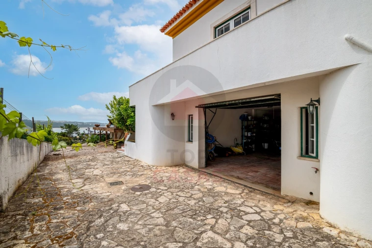 Moradia T5 para Venda em Nadadouro Foto 49