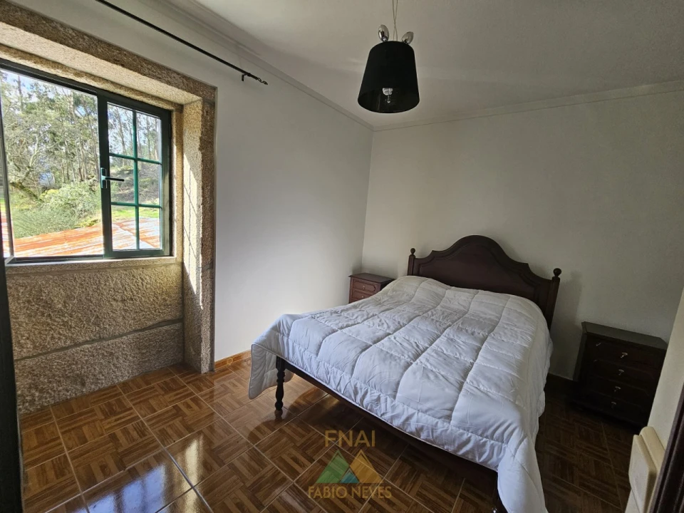 Moradia T3 para Venda em Navió e Vitorino dos Piães Foto 19