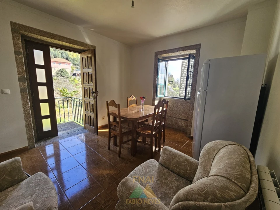 Moradia T3 para Venda em Navió e Vitorino dos Piães Foto 22