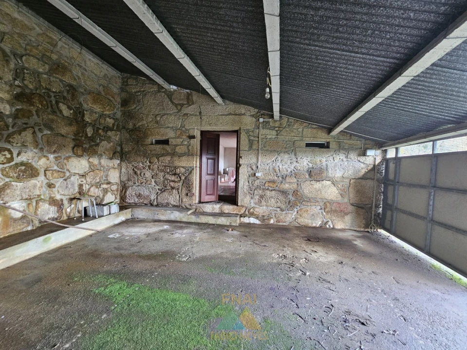 Moradia T3 para Venda em Navió e Vitorino dos Piães Foto 38