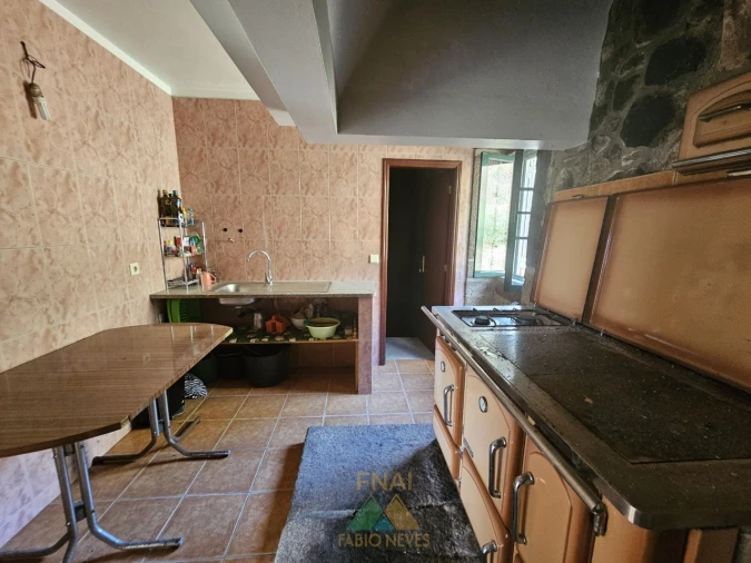 Moradia T3 para Venda em Navió e Vitorino dos Piães Foto 14