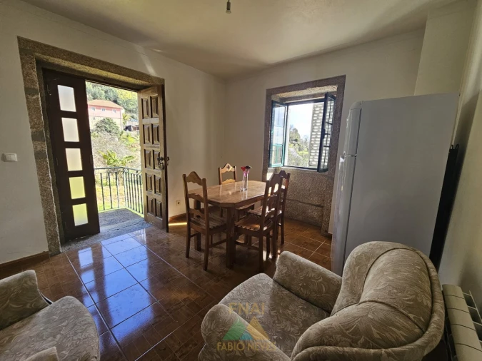 Moradia T3 para Venda em Navió e Vitorino dos Piães Foto 22