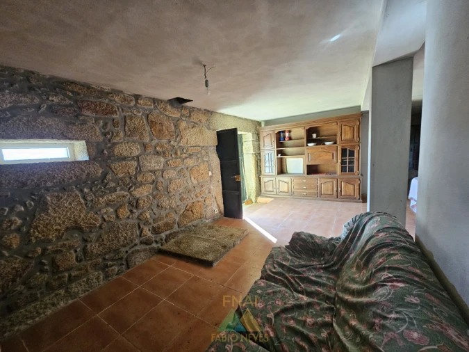 Moradia T3 para Venda em Navió e Vitorino dos Piães Foto 30