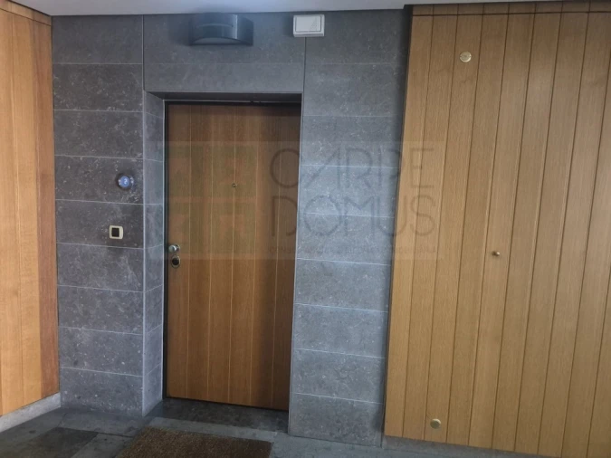 Apartamento T2 para Venda em Vila Franca de Xira Foto 8