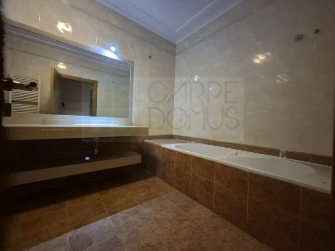 Apartamento T2 para Venda em Vila Franca de Xira Foto 23