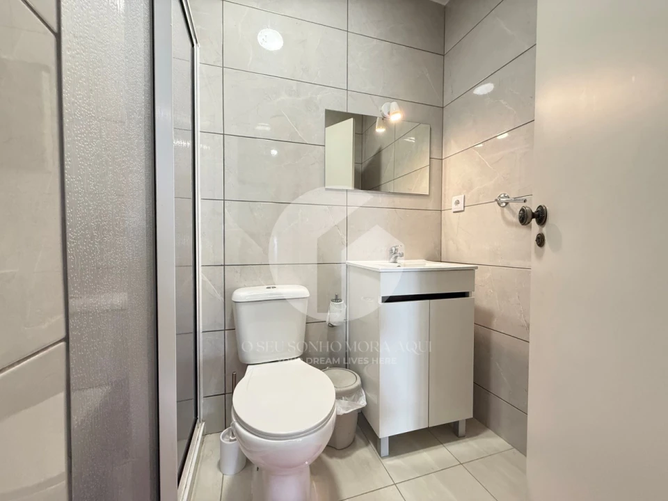 Apartamento T3 para Venda em Olhão Foto 9