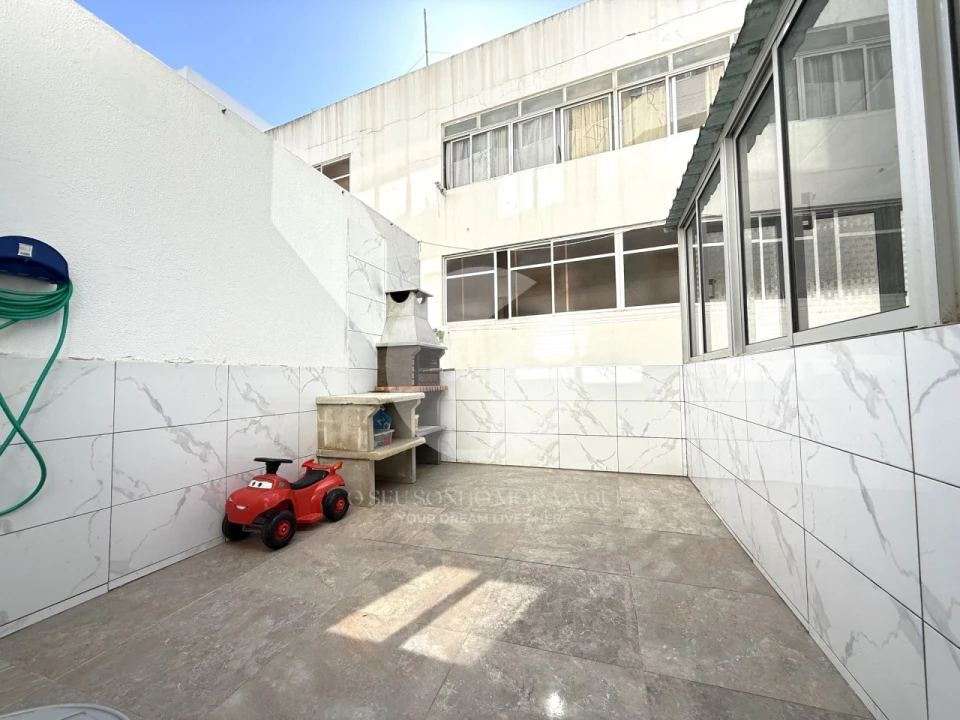 Apartamento T3 para Venda em Olhão Foto 19