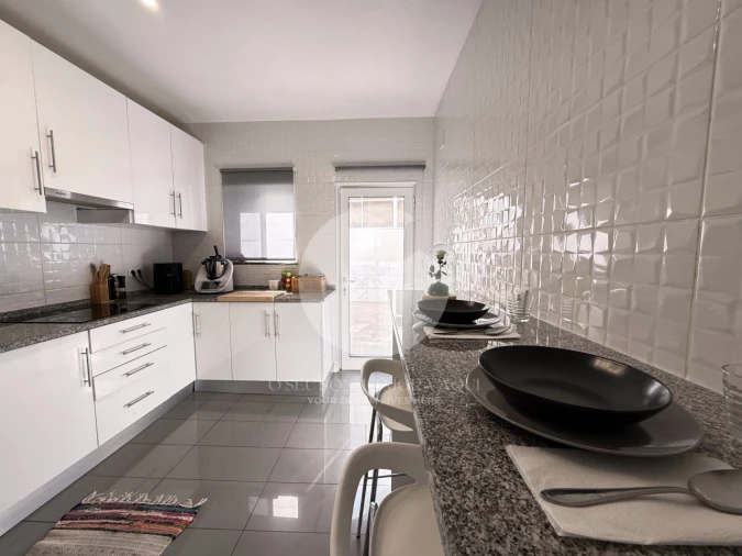 Apartamento T3 para Venda em Olhão Foto 2