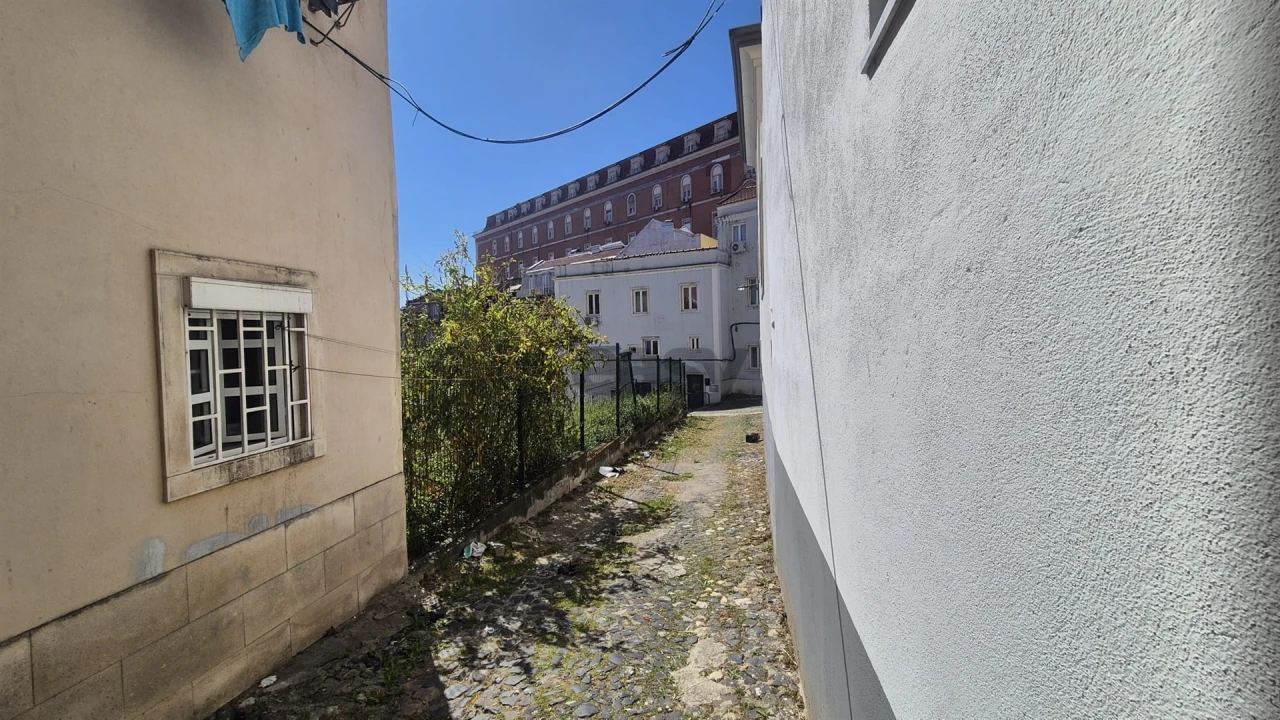 Armazém para Venda em Arroios Foto 4