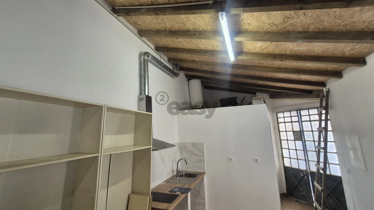 Armazém para Venda em Arroios Foto 13