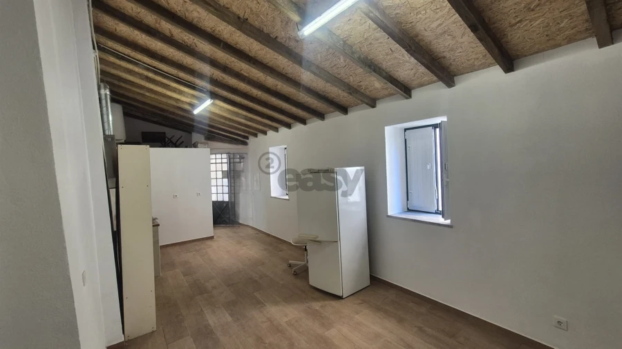 Armazém para Venda em Arroios Foto 10