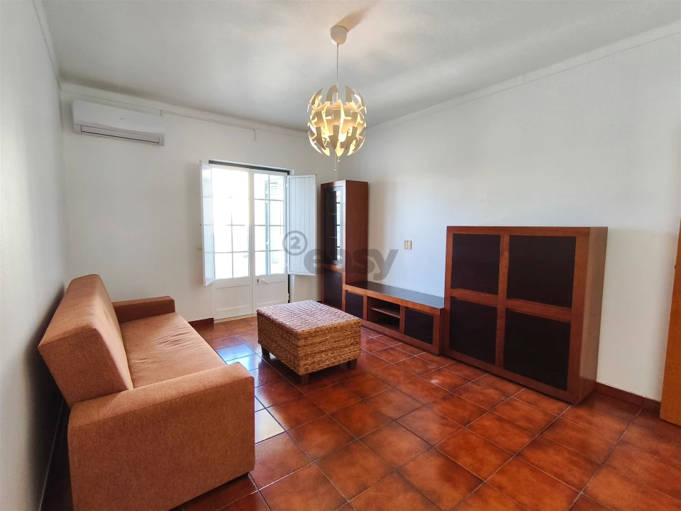 Apartamento T2 para Venda em Ermidas-Sado Foto 1