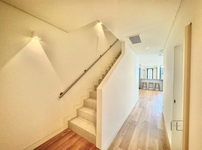 Moradia T3 para Venda em Quarteira Foto 9