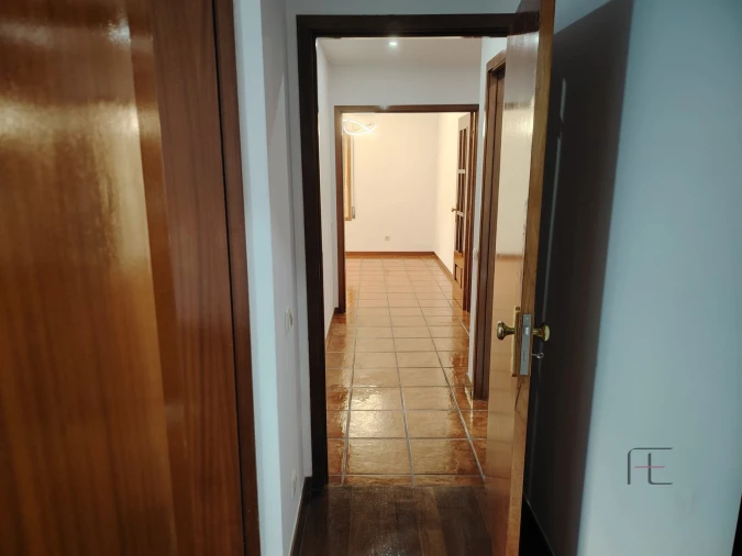 Apartamento T2 para Venda em Canidelo Foto 3
