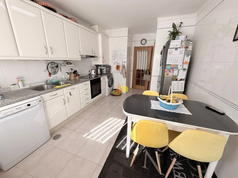 Apartamento T3 para Venda em Buarcos Foto 2