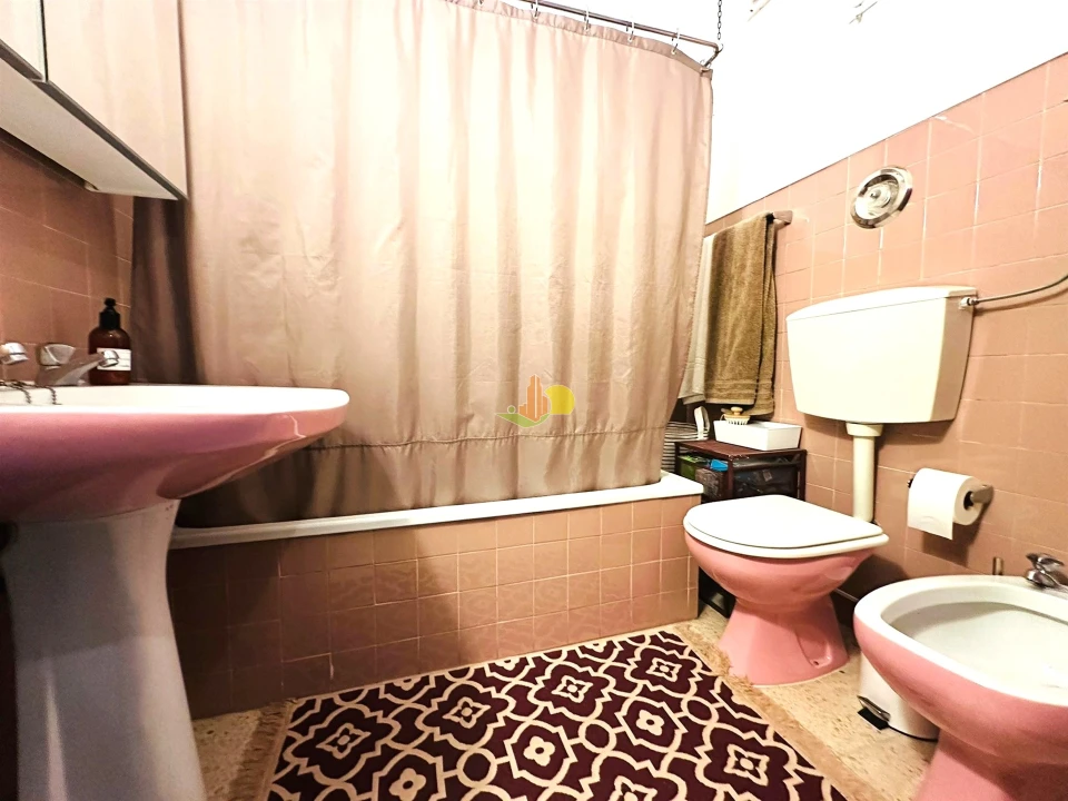 Apartamento T2 para Venda em Buarcos Foto 9