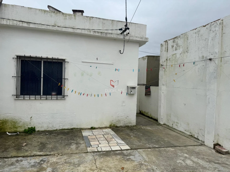 Moradia T2 para Venda em Sarilhos Grandes Foto 6