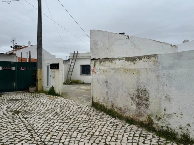 Moradia T2 para Venda em Sarilhos Grandes