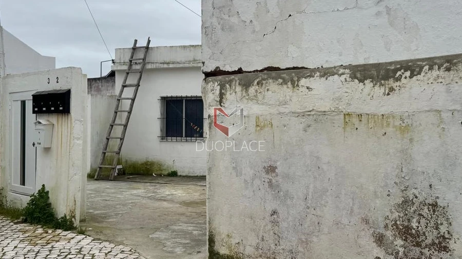Moradia T2 para Venda em Sarilhos Grandes