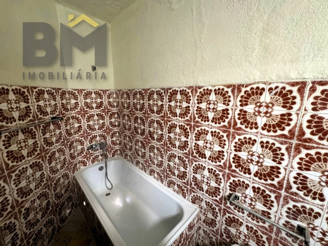 Moradia T2 para Venda em Escalos de Cima e Lousa Foto 8