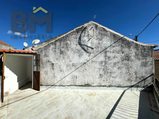Moradia T2 para Venda em Escalos de Cima e Lousa Foto 13