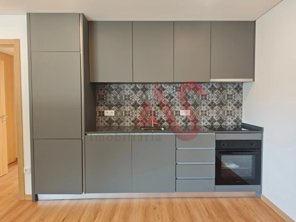 Apartamento T1 para Venda em Infias Foto 5