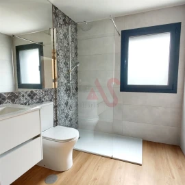 Apartamento T1 para Venda em Infias
