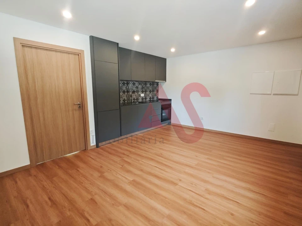 Apartamento T1 para Venda em Infias Foto 6