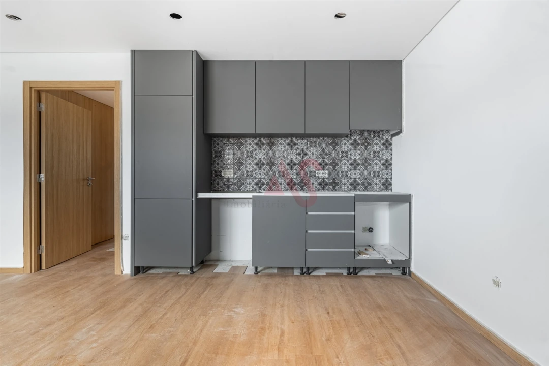 Apartamento T1 para Venda em Infias Foto 6