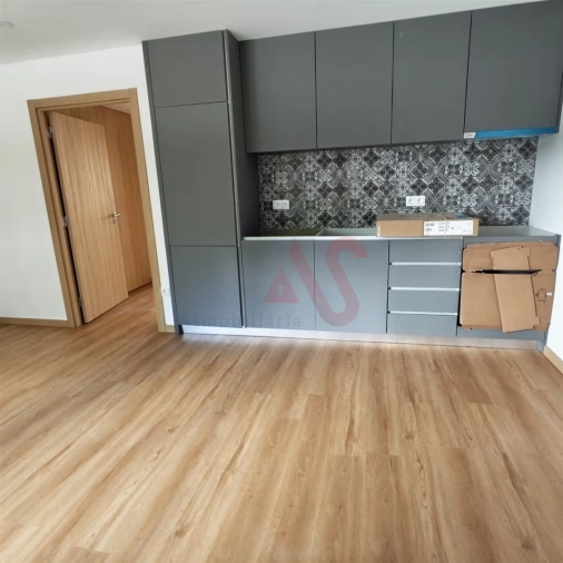Apartamento T1 para Venda em Infias Foto 5