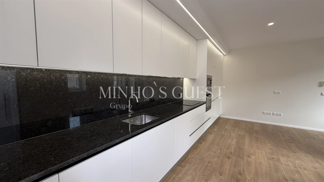 Apartamento T2 para Arrendamento em Real, Dume e Semelhe Foto 4