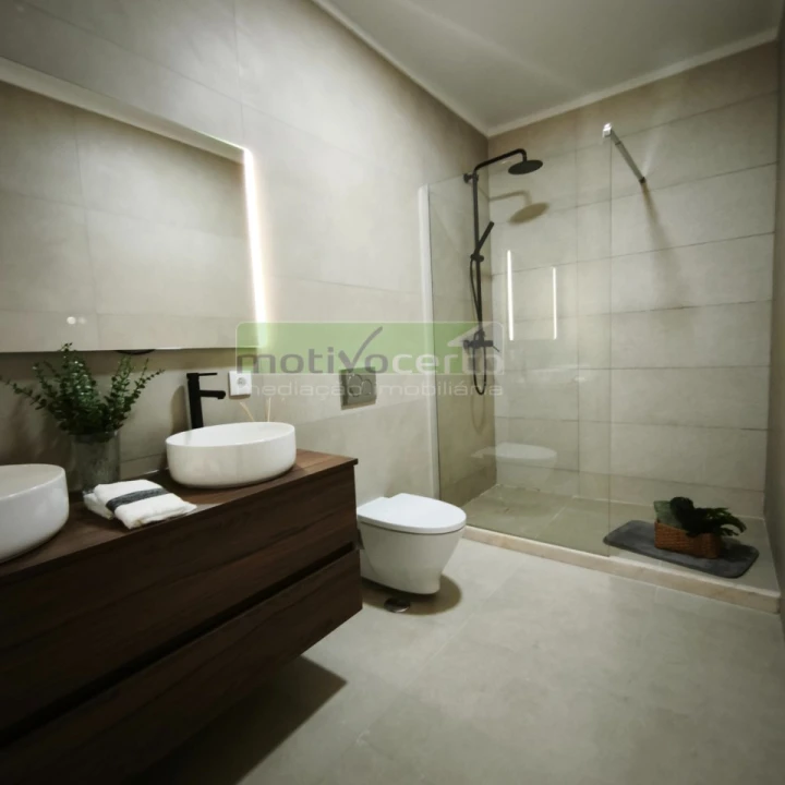 Apartamento T3 para Venda em Benfica Foto 10