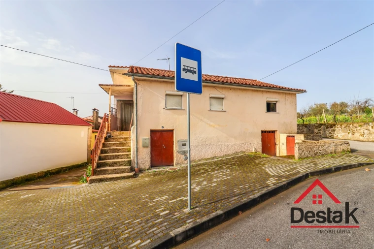 Moradia T2 para Venda em Povolide Foto 2