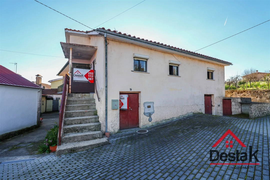 Moradia T2 para Venda em Povolide Foto 20