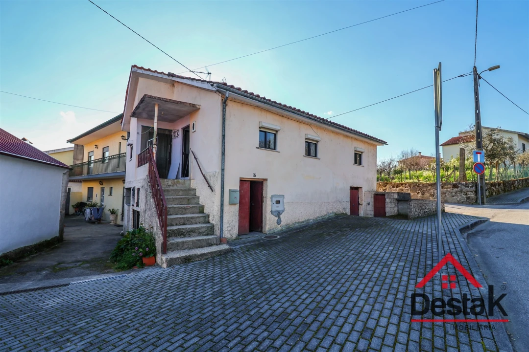 Moradia T2 para Venda em Povolide Foto 19