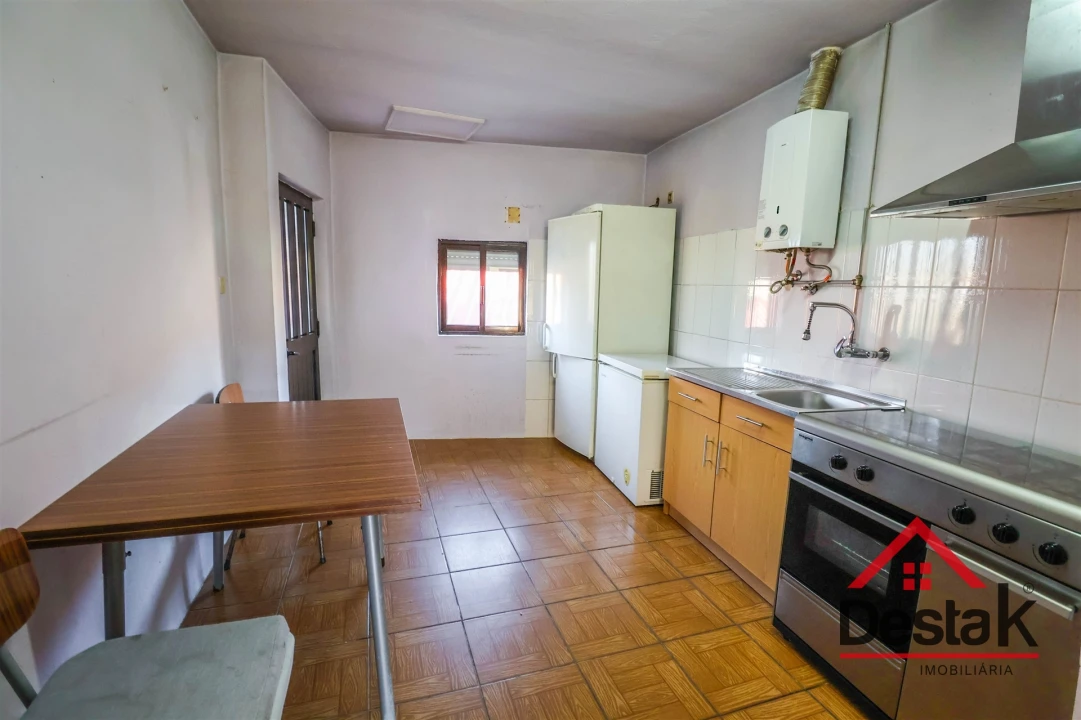 Moradia T2 para Venda em Povolide Foto 8